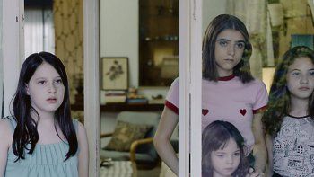 mamá, mamá, mamá. El manejo de la sugerencia, lo mejor del film.