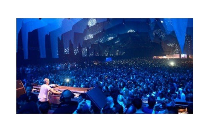 A veces te ofrecen droga, a veces no, aseveró Juan,  participante de la fiesta
