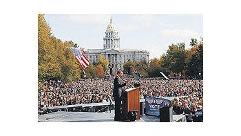 BarackObamacongregó auna multitudimpactanteen Denver,estado deColorado.Los actosdel demócrataatraena cada vezmás gente asólo ochodías de lashistóricaseleccionesnorteamericanas.