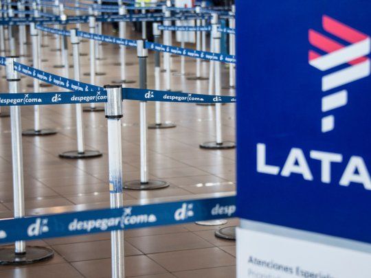 La crisis por el coronavirus golpea fuerte a las aerolíneas en todo el mundo.