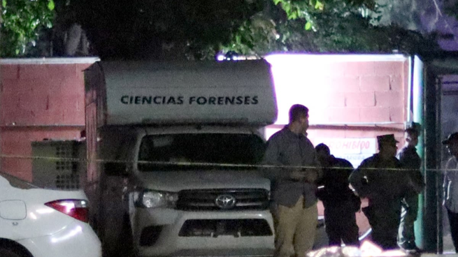 Encuentran 7 cuerpos desmembrados en una camioneta en Guanajuato y culpan al Cártel de Jalisco Nueva Generación.