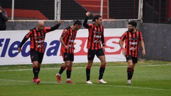 Patronato le ganó a Sarmiento en un partido clave por el descenso.