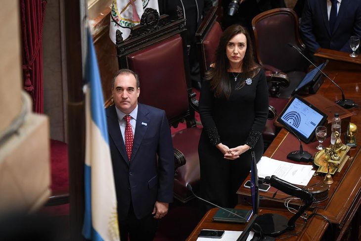 Victoria Villarruel presidió la sesión homenaje.
