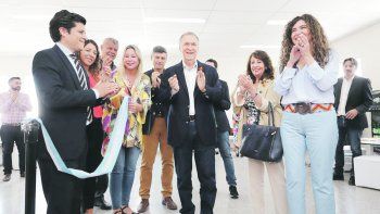 Línea. En sintonía con la impronta femenina en el gabinete, el gobernador encabezó ayer la inauguración de la etapa final del Polo Integral de la Mujer en situación de violencia.&nbsp;