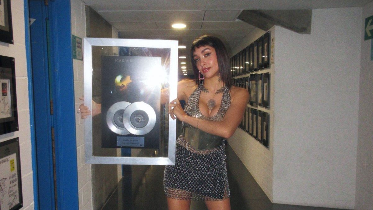 They recovered María Becerra’s double platinum album stolen in Ezeiza