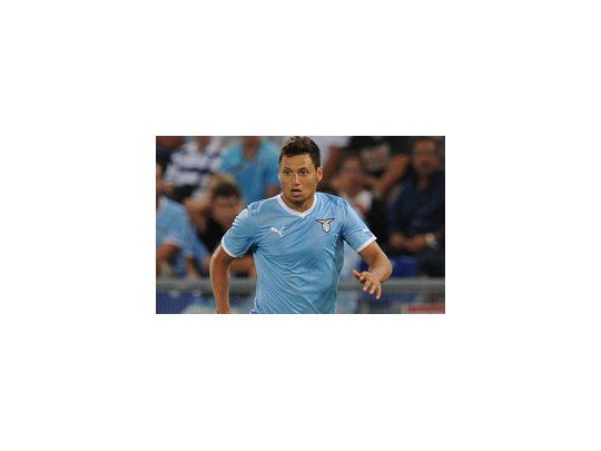 Si continúa Raniere, Zárate debería volver a Lazio en julio de 2012