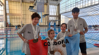 Córdoba sumó medallas doradas en judo, karate, boxeo, skate, gimnasia artística, natación, atletismo, taekwondo, esgrima, tenis y básquet 3×3. Córdoba sumó medallas doradas en judo, karate, boxeo, skate, gimnasia artística, natación, atletismo, taekwondo, esgrima, tenis y básquet 3×3.