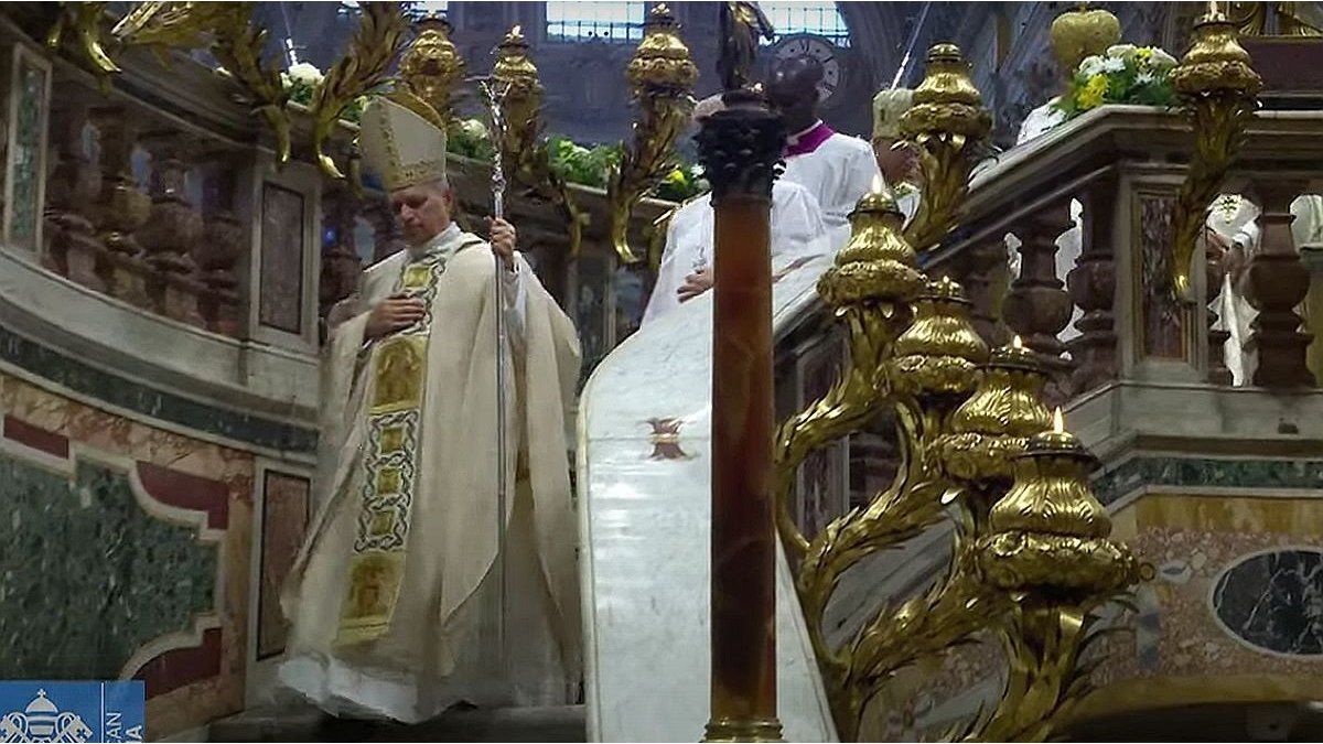 A ceremony full of symbolism