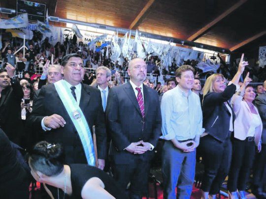 En tránsito. Juan Carlos Arcando gobernó durante diez días. A su ceremonia asistió el gobernador electo, Melella, que asume formalmente hoy.