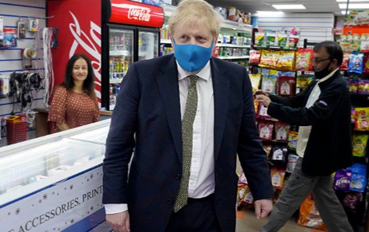 El gobierno de Boris Johnson quiere evitar a toda costa un nuevo cierre de su econom&iacute;a.