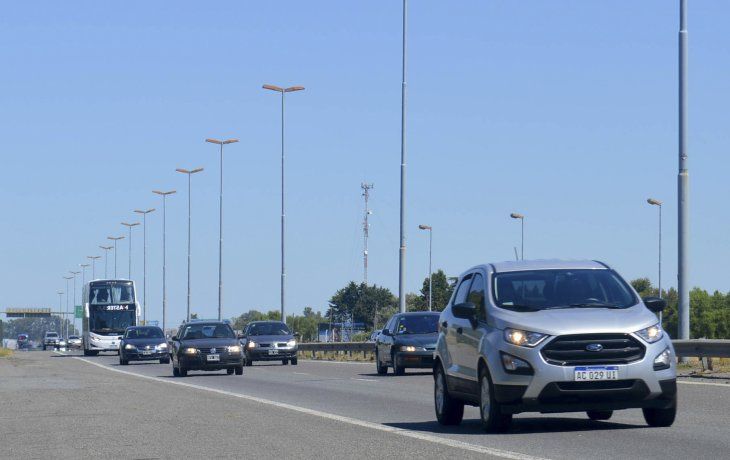 Éxodo turístico hacia la Costa y otros destinos por el recambio