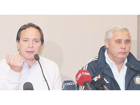 Estrategia. Camau Espínola y Fabián Ríos, en 2013. Hoy el segundo apoyará al senador nacional en su carrera hacia la gobernación.