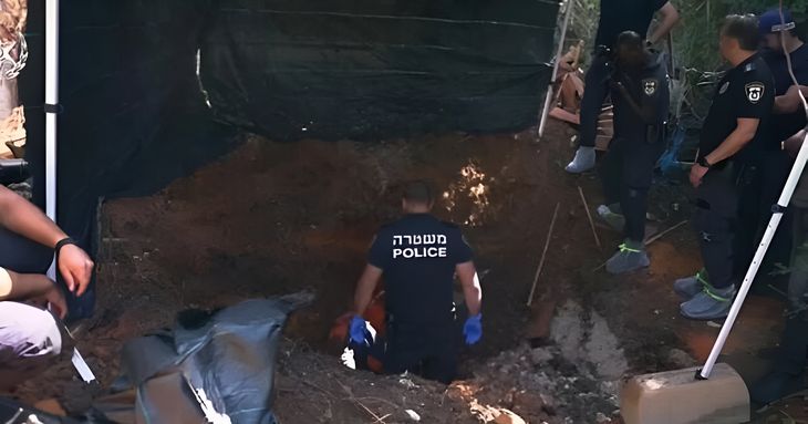 She was buried in the yard of her house for more than a year. She was buried in the yard of her house for more than a year.