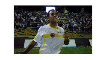 Con el corazón. El conjunto catamarqueño eliminó a un duro rival.