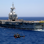 El Charles de Gaulle es el único portaaviones nuclear fuera de la flota estadounidense y el eje de la proyección militar francesa. El Charles de Gaulle es el único portaaviones nuclear fuera de la flota estadounidense y el eje de la proyección militar francesa.