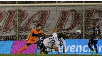 Unión derrotó a Gimnasia en Santa Fe.