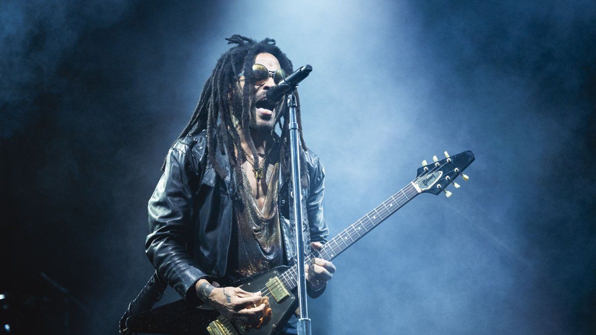 Lenny Kravitz let love rule on his return to Argentina