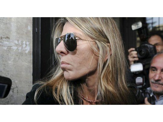 Hace dos años Nisman fue hallado sin vida en su departamento, horas antes de que se presentara ante la comisión de Legislación Penal del Congreso Nacional a aclarar el contenido de su denuncia contra la expresidenta por un supuesto pacto de impunidad para encubrir a los sospechosos iraníes de haber perpetrado el atentado terrorista a la sede de la AMIA.