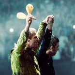 Liam y Noel Gallagher durante la reciente gira de reunión. Liam y Noel Gallagher durante la reciente gira de reunión.