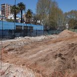 La obra abarca más de 9.700 m² de regeneración del espacio público.