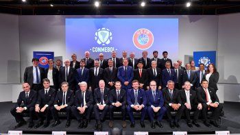 La CONMEBOL y la UEFA renovaron el memorando de entendimiento para mejorar la cooperaci&oacute;n entre ambas entidades.