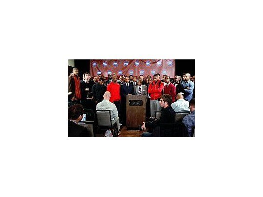 Los jugadores presentaron una acción legal antimonopolio contra la NBA.