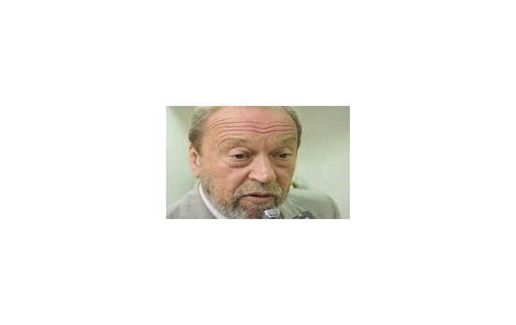 Biolcati apuntó otra vez contra el Gobierno por la siatución ganadera.