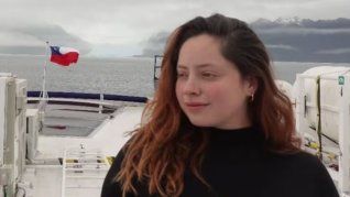 En el operativo por la busqueda de la joven de 23 años participaron un nadador de rescate, un guardacostas con personal especializado, buzos pertenecientes a la Estación de Salvamento, Incendio y Protección Ambiental de la Prefectura en Puerto Madryn. En el operativo por la busqueda de la joven de 23 años participaron un nadador de rescate, un guardacostas con personal especializado, buzos pertenecientes a la Estación de Salvamento, Incendio y Protección Ambiental de la Prefectura en Puerto Madryn.