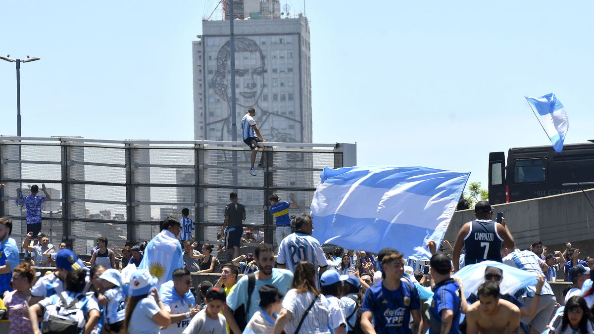 El Gobierno coordina el operativo para recibir a la Selección y posterga definición sobre un posible asueto