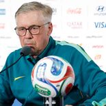 Carlo Ancelotti, único DT ganador de cinco Champions League, está próximo a disputar por primera vez un Mundial como entrenador principal. Carlo Ancelotti, único DT ganador de cinco Champions League, está próximo a disputar por primera vez un Mundial como entrenador principal.