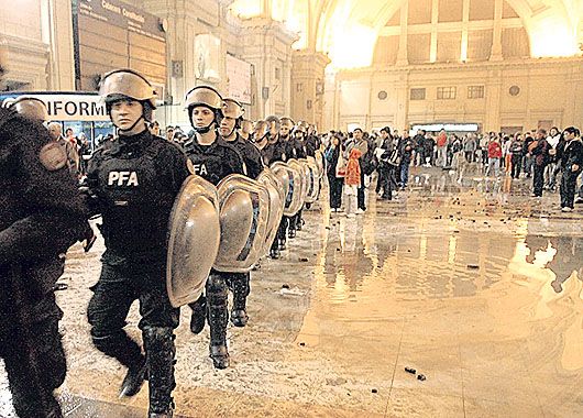 Batahola social en Constitución por trenes que no andan aun con subsidios