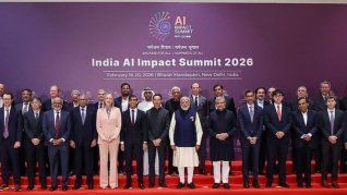 “Creemos que la promesa de la IA se cumple cuando sus beneficios se comparten con la humanidad”, sostuvo la mayoría de naciones participantes. “Creemos que la promesa de la IA se cumple cuando sus beneficios se comparten con la humanidad”, sostuvo la mayoría de naciones participantes.