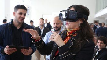 Tecnolog&iacute;a. Con anteojos de realidad virtual y tablets, el comprador podr&aacute; tener toda informaci&oacute;n de un 0 km sin moverse de su casa o trabajo.