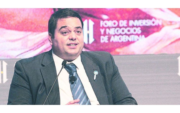 ámbito.com | Juez y parte. Esta semana el ministro Jorge Triaca tendrá en sus manos expedientes sobre la legalidad de los paros docentes y del Congreso que reunificó a la CGT. La tramitación estará atada al ritmo de las negociaciones.