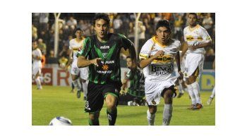San Martín salió del descenso directo ante Olimpo.
