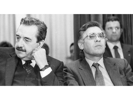 1988. El entonces presidente Raúl Alfonsín y su ministro de Economía Juan  Sourrouille.