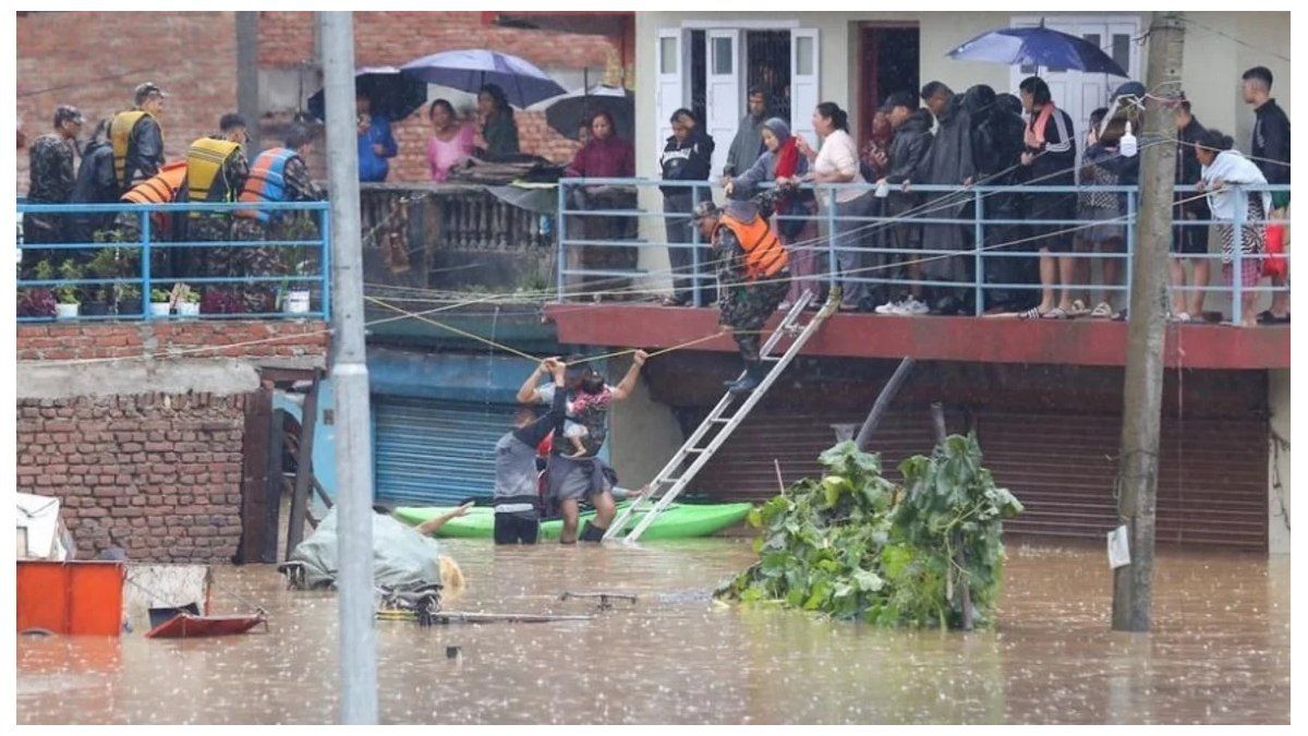 Nepal: there are already 200 dead from the floods in Nepal and the missing increase