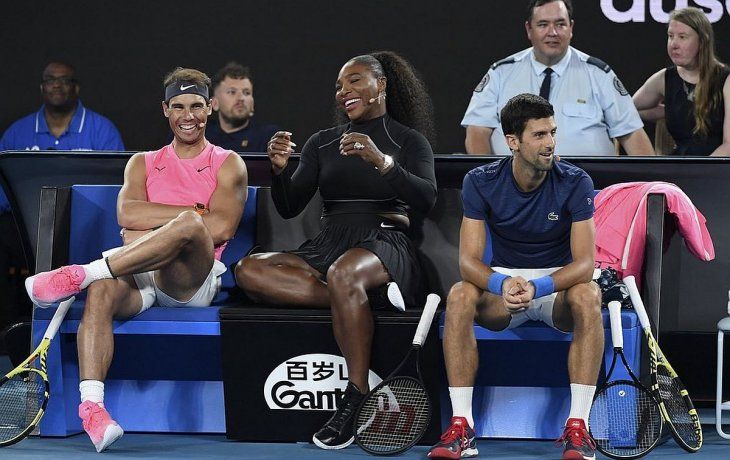 Nadal, Serena y Djokovic, durante la exhibición en Melbourne Park.