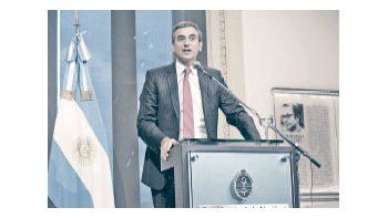 ámbito.com | El ministro Florencio Randazzo contestó acusaciones de ATFA y aseguró que sus bienes se incrementaron por las revaluaciones en el país. Dijo que se lo ataca porque es precandidato a la presidencia.