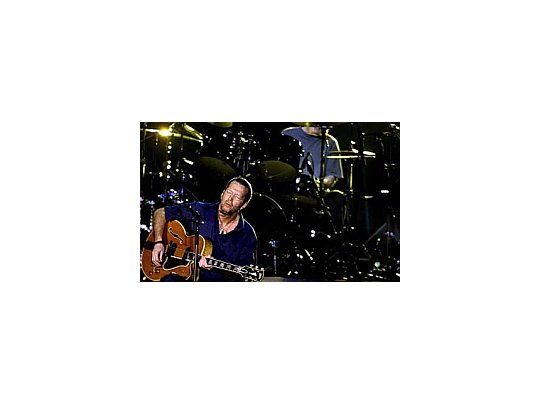 Después de una década vuelve a tocar Eric Clapton