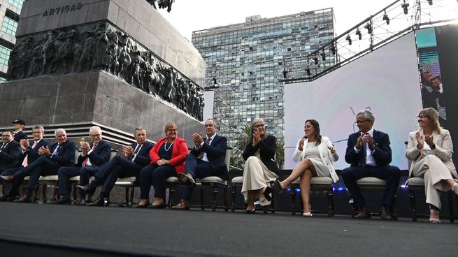 Cinco ministros del gabinete de Yamandú Orsi asumirán este jueves.