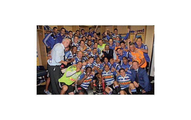 ámbito.com | El campeón en la intimidad. Todo Western Province celebró en el vestuario la obtención del título en la Currie Cup. El rosarino Carizza fue clave.