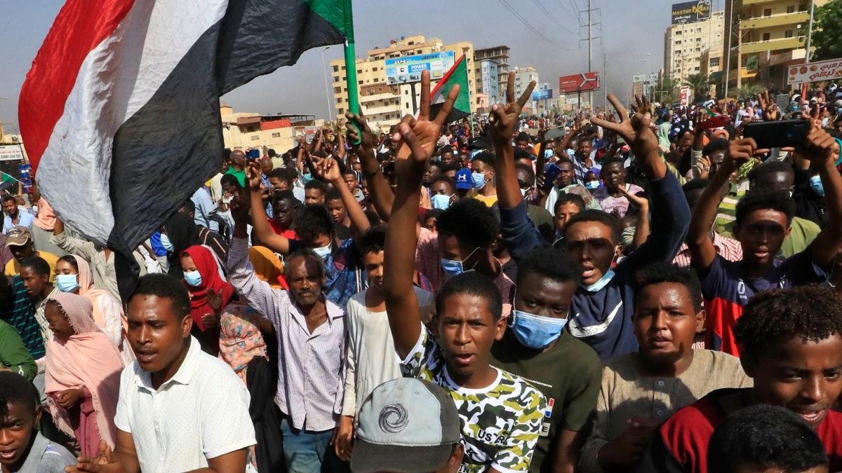 the coup d’état returns the country to economic isolation