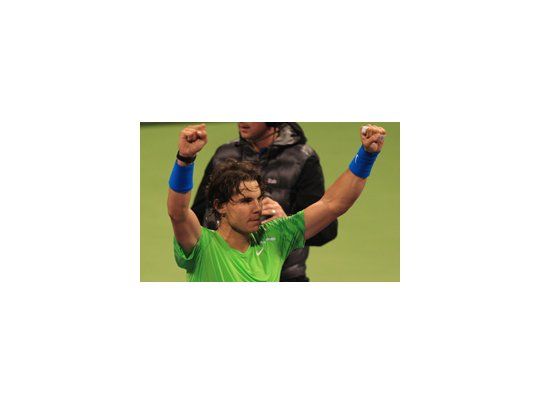 Rafa viene de algunas lesiones y está jugando con raqueta nueva.