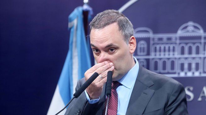 Solicitaron la detención de Manuel Adorni.
