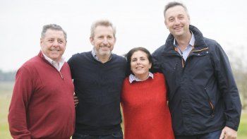 Frigerio junto a los candidatos locales Alfredo de Angeli, Gabriela Lena y Gustavo Hein.