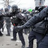 El padre y el menor permanecen en un centro de detención familiar en Texas, luego de un arresto que ha generado versiones contrapuestas entre autoridades federales, vecinos y defensores legales. El padre y el menor permanecen en un centro de detención familiar en Texas, luego de un arresto que ha generado versiones contrapuestas entre autoridades federales, vecinos y defensores legales.