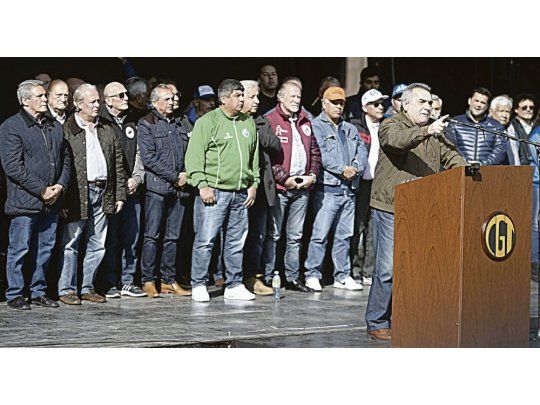 Cruzados. Pablo Moyano y Juan Carlos Schmid, impulsores de más conflictividad contra el Gobierno de Cambiemos.
