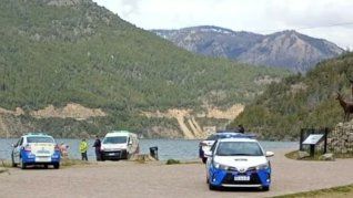 Investigan la muerte de una mujer en el lago Lácar. Investigan la muerte de una mujer en el lago Lácar.