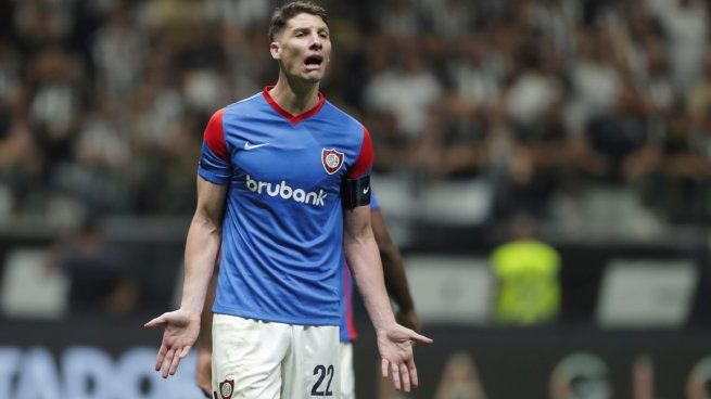 Gastón Campi criticó al árbitro tras la eliminación de San Lorenzo de la Copa Libertadores.